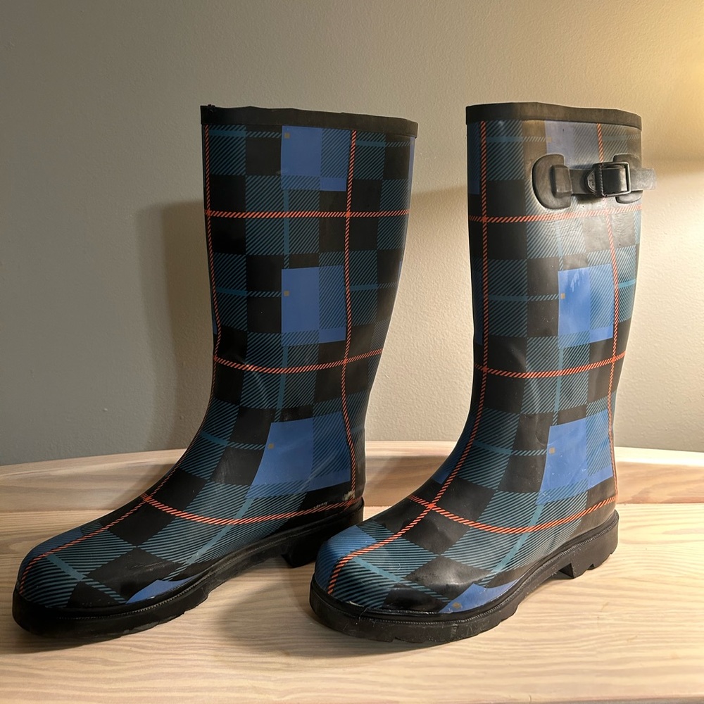 ALDO Plaid Blue and Black Rubber Rainboots